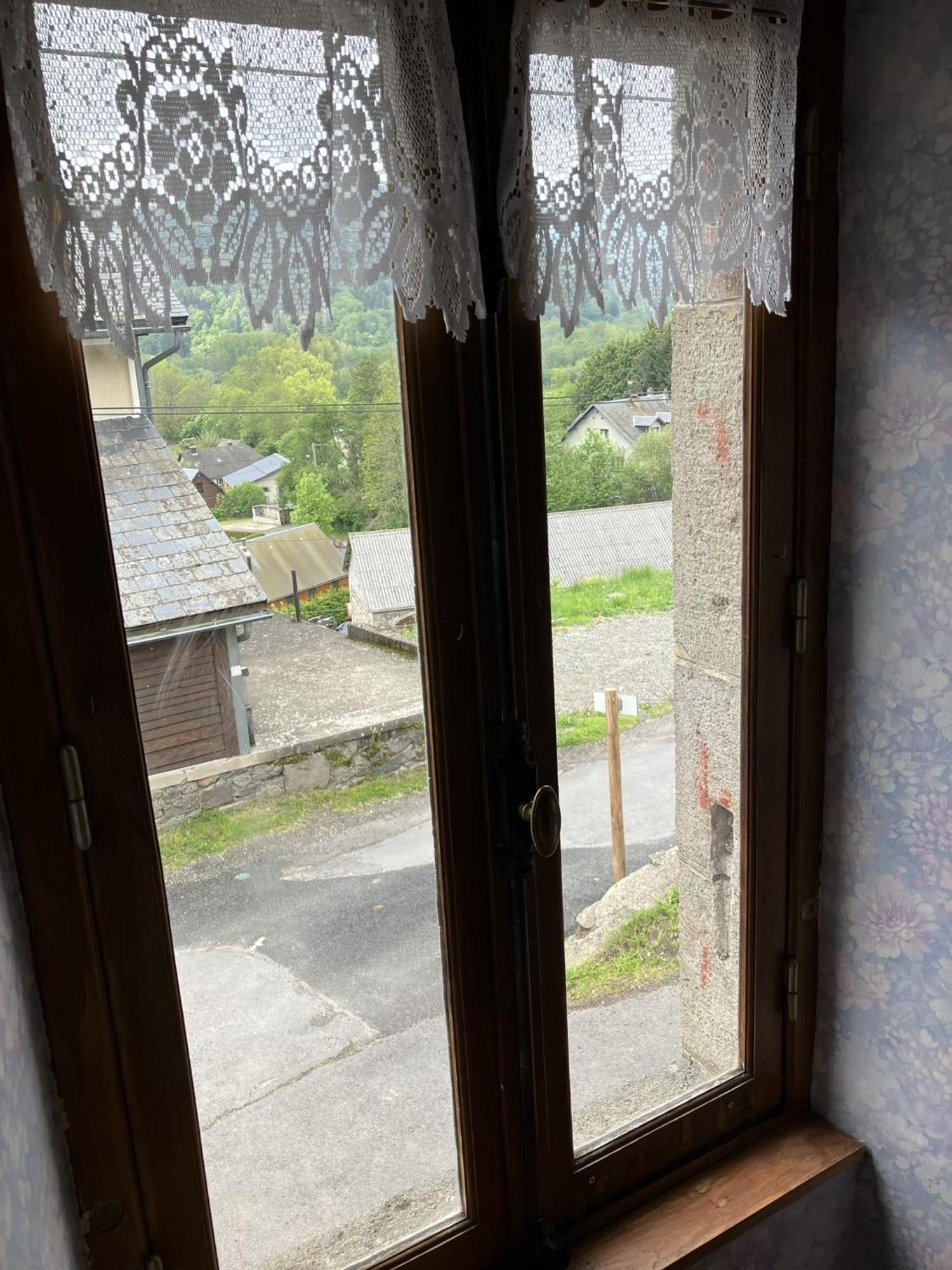Maison De Varennes Chambon-sur-Lac Room photo